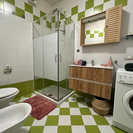 Bilocale Moderno A Apartman