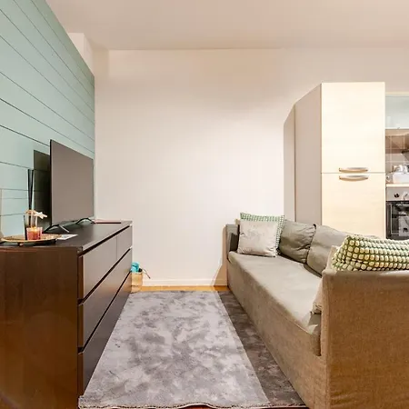 Bilocale Moderno A Apartman *