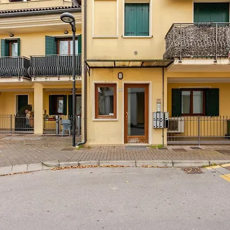 Apartmán Bilocale Moderno A